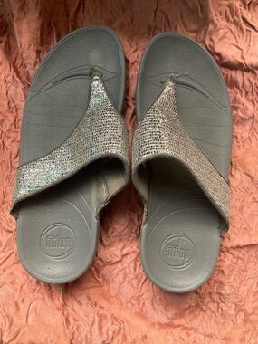 FitFlop Women's Lulu Shimmer flip-flip comfort sandals - Size 6